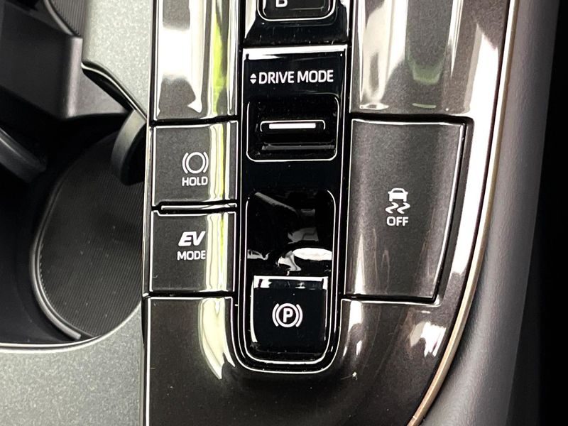 2024 Toyota Crown Sports 6AA-AZSH36W (UW-6a9e29f13e98f)[27]