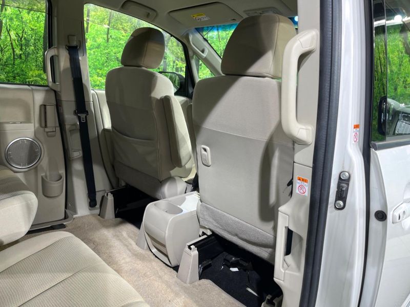 2013 Mitsubishi Delica D:5 DBA-CV2W (UW-6a9e2a383b197)[28]