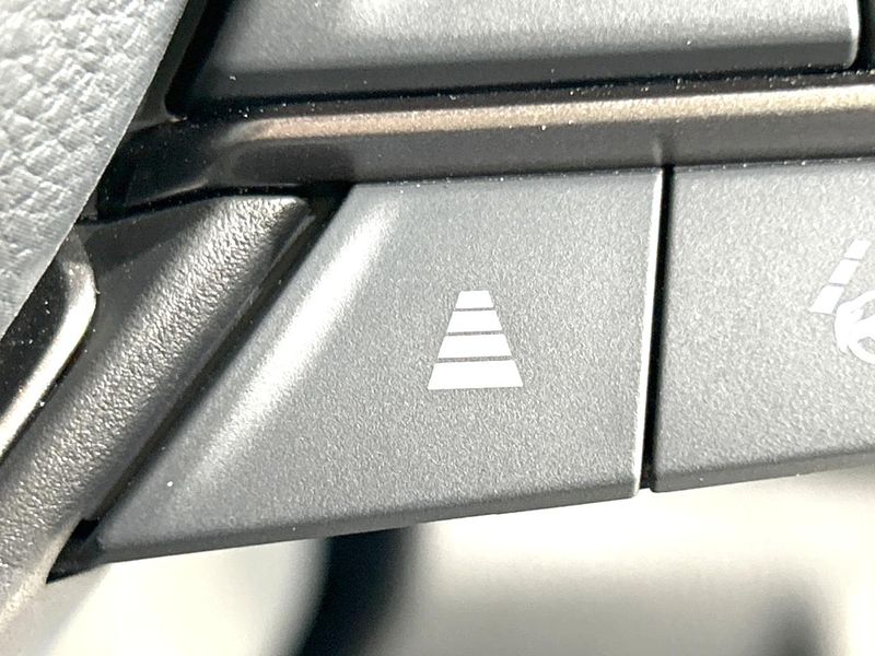 2024 Honda WR-V 5BA-DG5 (UW-6a9e2a3fa84f6)[24]