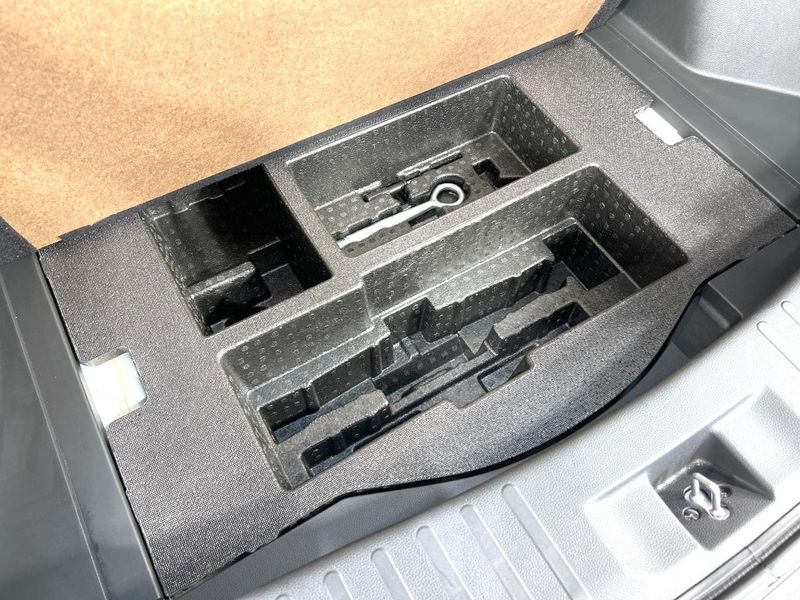 2024 Honda WR-V 5BA-DG5 (UW-6a9e2a3fa84f6)[9]