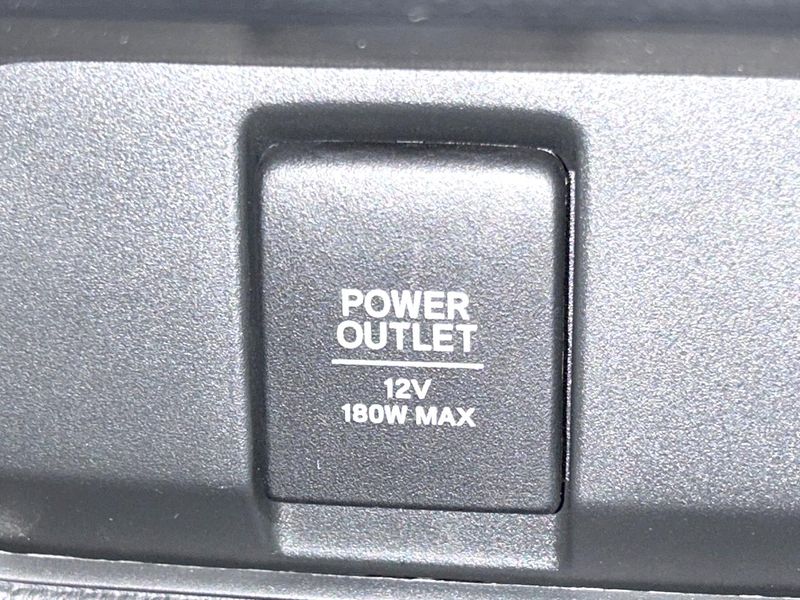 2024 Honda WR-V 5BA-DG5 (UW-6a9e2a3fa84f6)[15]