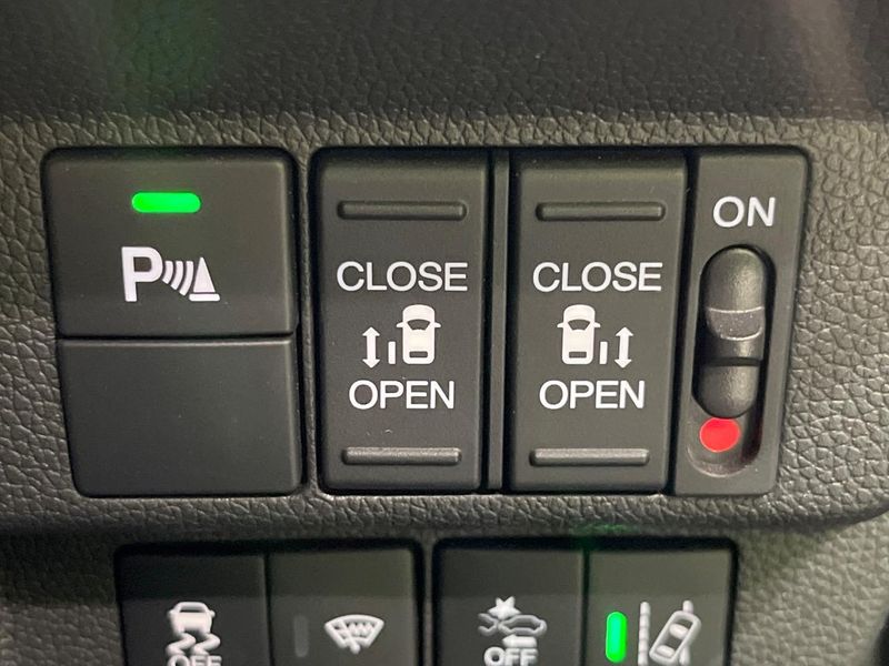 2019 Honda Freed hybrid 6AA-GB8 (UW-6a9e2a6c251be)[26]
