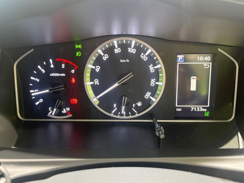 2025 Toyota Hiace Van 3DF-GDH206V (UW-6a9e2a704b5fb)[26]