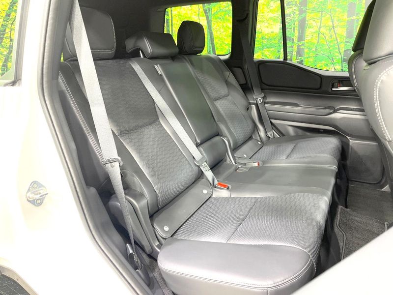 2025 Toyota Land Cruiser 250 3DA-GDJ250W (UW-6a9e2a72b3abc)[18]