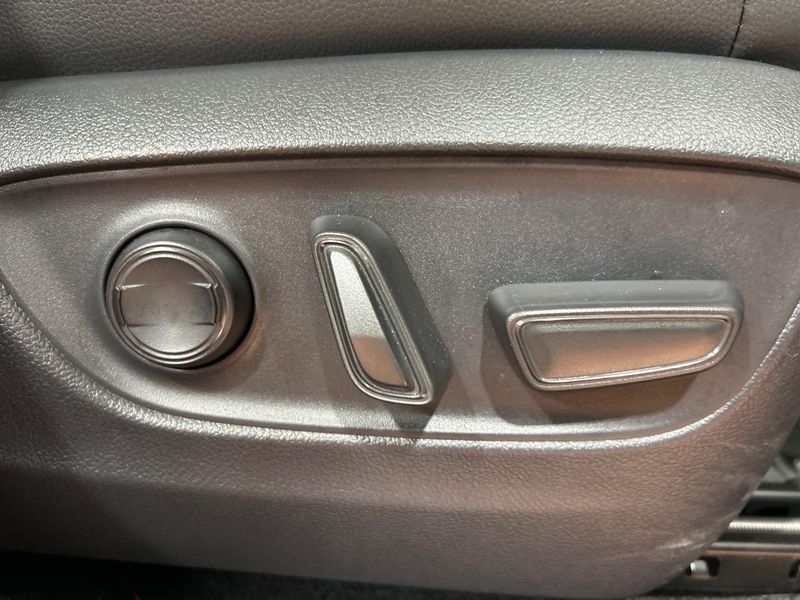 2025 Toyota Land Cruiser 250 3DA-GDJ250W (UW-6a9e2a72df9d0)[14]