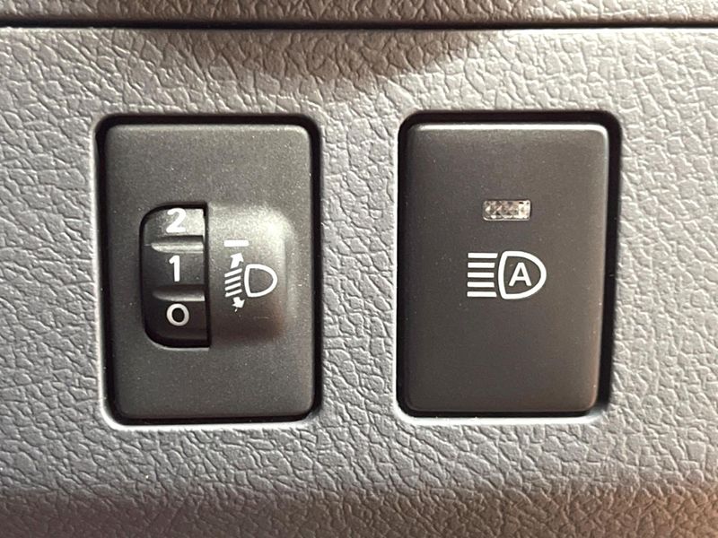 2025 Toyota Land Cruiser 70 3DA-GDJ76W (UW-6a9e2a74efd6e)[20]