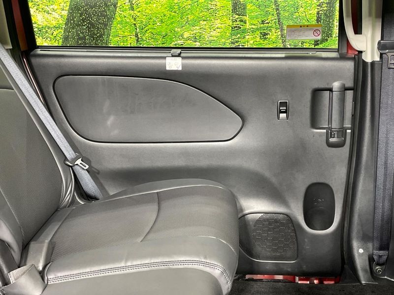 2017 Nissan Serena DAA-GFC27 (UW-6a9e2a790b77f)[22]