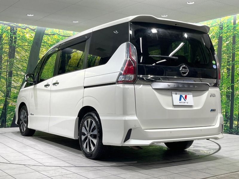 2017 Nissan Serena DAA-GFC27 (UW-6a9e2a79b3479)[17]