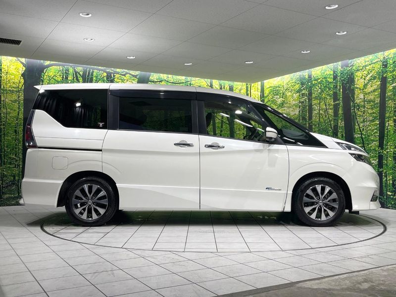 2017 Nissan Serena DAA-GFC27 (UW-6a9e2a79b3479)[20]