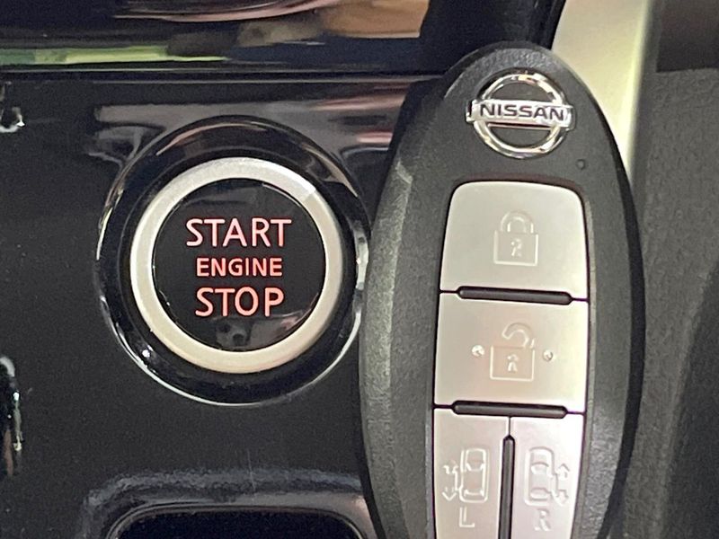 2017 Nissan Serena DAA-GFC27 (UW-6a9e2a79b3479)[9]