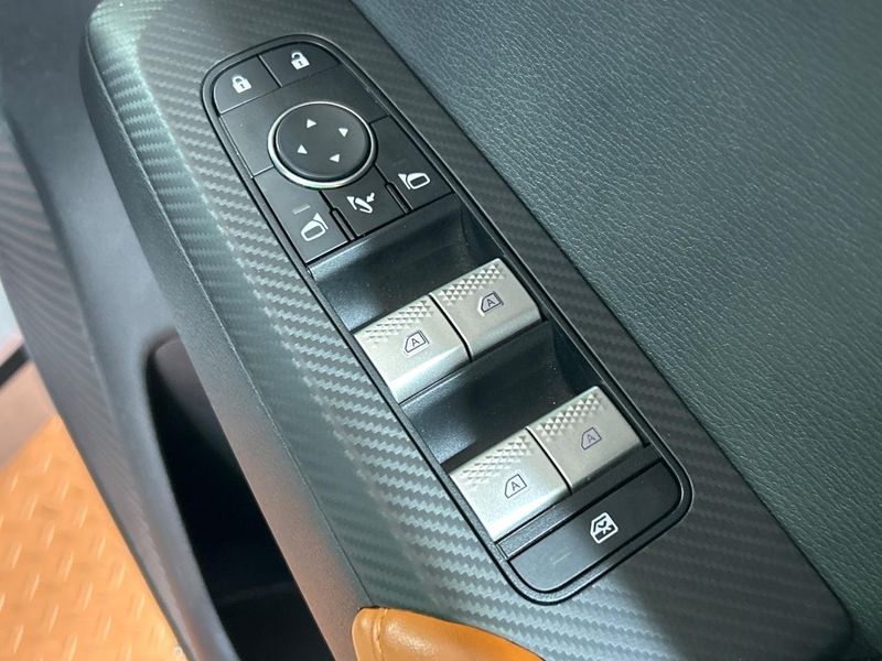 2022 Mitsubishi OUTLANDER PHEV 5LA-GN0W (UW-6a9e2a89a6f4a)[6]