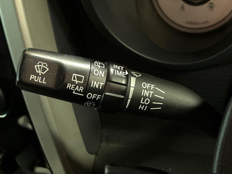 2017 Toyota FJ CRUISER CBA-GSJ15W (UW-6a9e2a9d88eeb)[29]