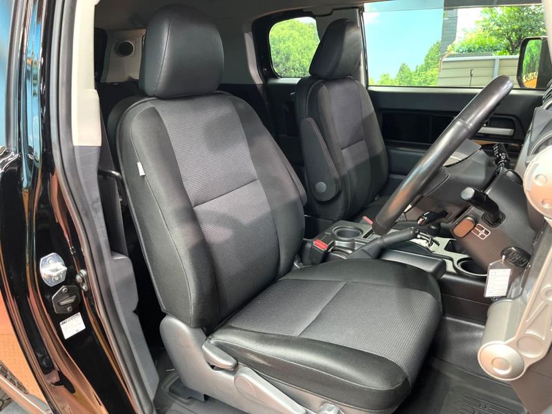 2017 Toyota FJ CRUISER CBA-GSJ15W (UW-6a9e2a9d88eeb)[7]