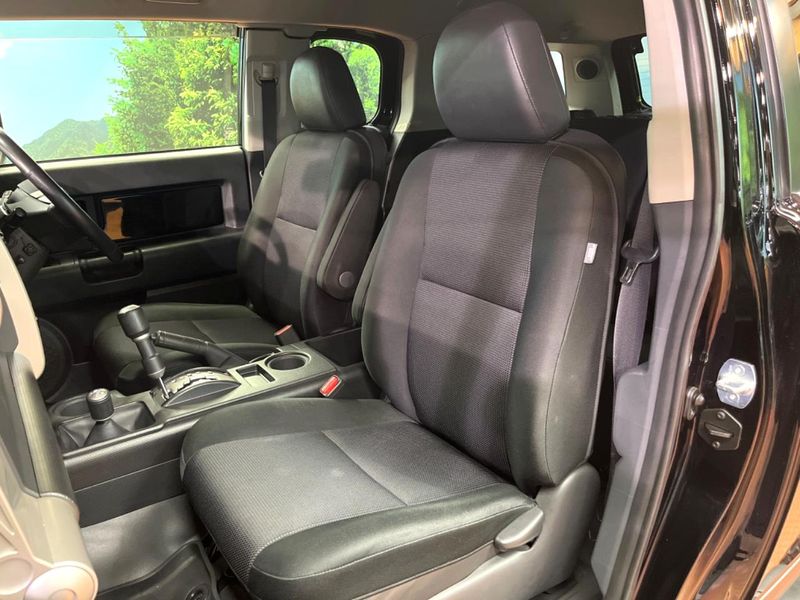 2017 Toyota FJ CRUISER CBA-GSJ15W (UW-6a9e2a9d88eeb)[11]