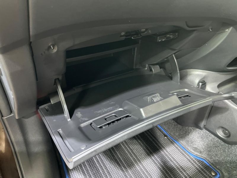 2017 Nissan Note DAA-HE12 (UW-6a9e2ab8af596)[7]