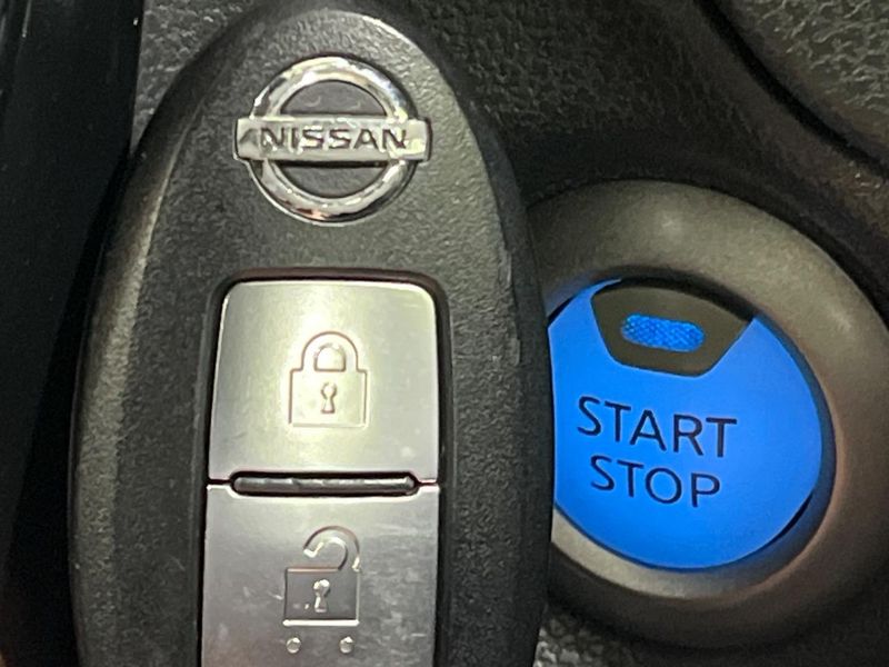 2017 Nissan Note DAA-HE12 (UW-6a9e2ab8af596)[26]