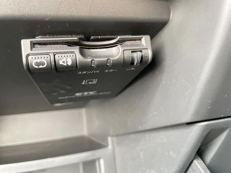 2017 Nissan Note DAA-HE12 (UW-6a9e2ab94f145)[5]