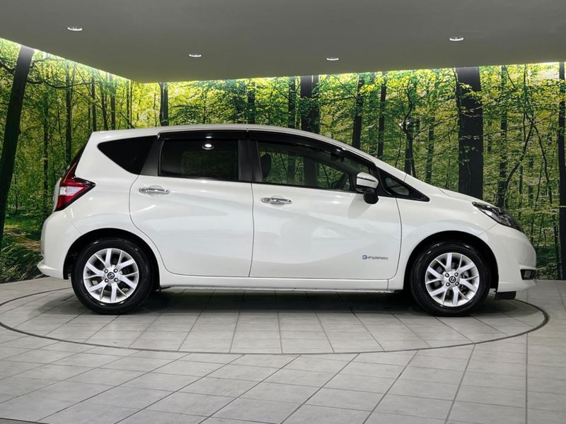 2020 Nissan Note DAA-HE12 (UW-6a9e2abc33cc3)[11]