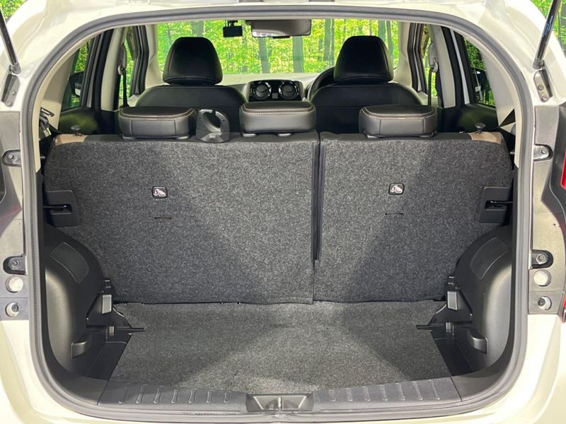 2020 Nissan Note DAA-HE12 (UW-6a9e2abc33cc3)[24]