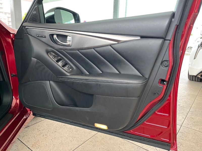 2014 Nissan Skyline DAA-HV37 (UW-6a9e2ad86c09d)[19]