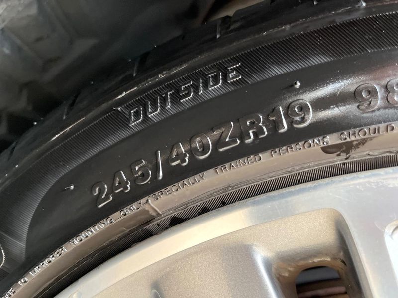2014 Nissan Skyline DAA-HV37 (UW-6a9e2ad86c09d)[7]
