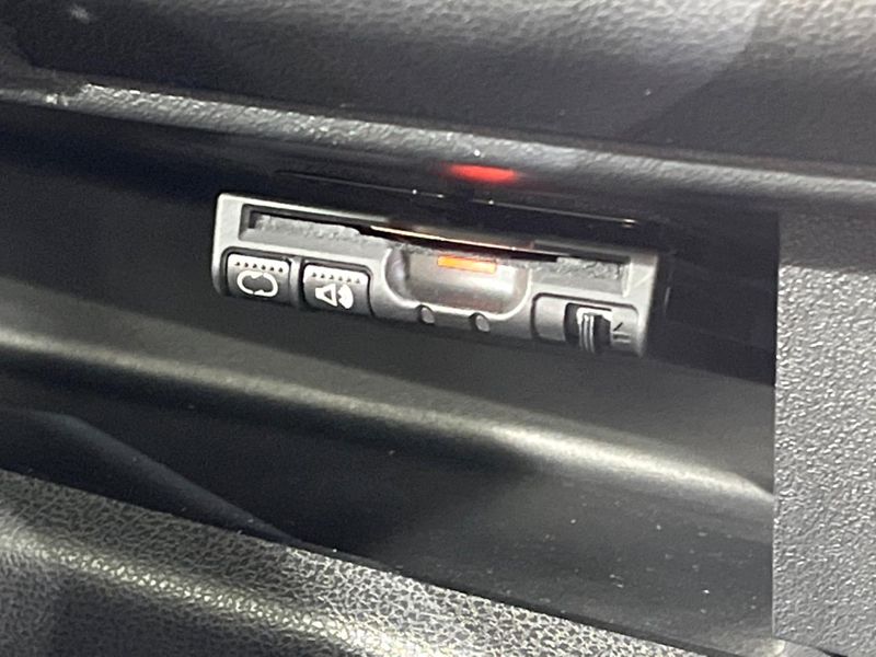 2011 Nissan March DBA-K13 (UW-6a9e2b4961349)[12]