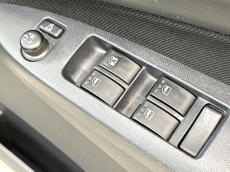 2012 Daihatsu Move DBA-LA100S (UW-6a9e2b6d52aae)[12]