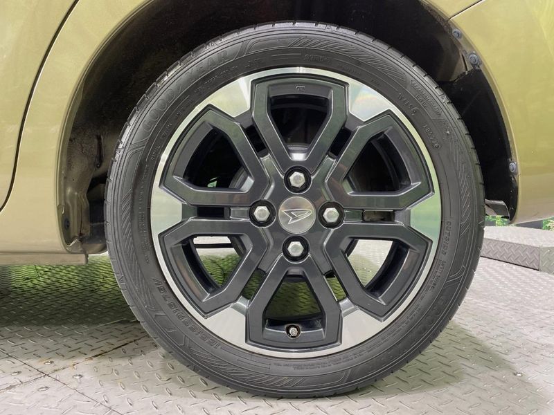 2016 Daihatsu Wake DBA-LA700S (UW-6a9e2b9d44018)[8]