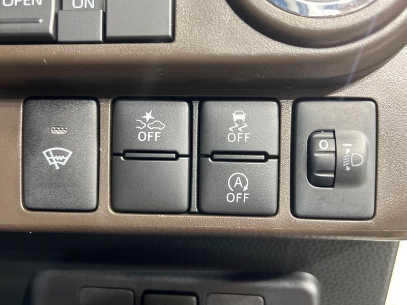 2023 Toyota Roomy 5BA-M910A (UW-6a9e2bd06bd56)[14]