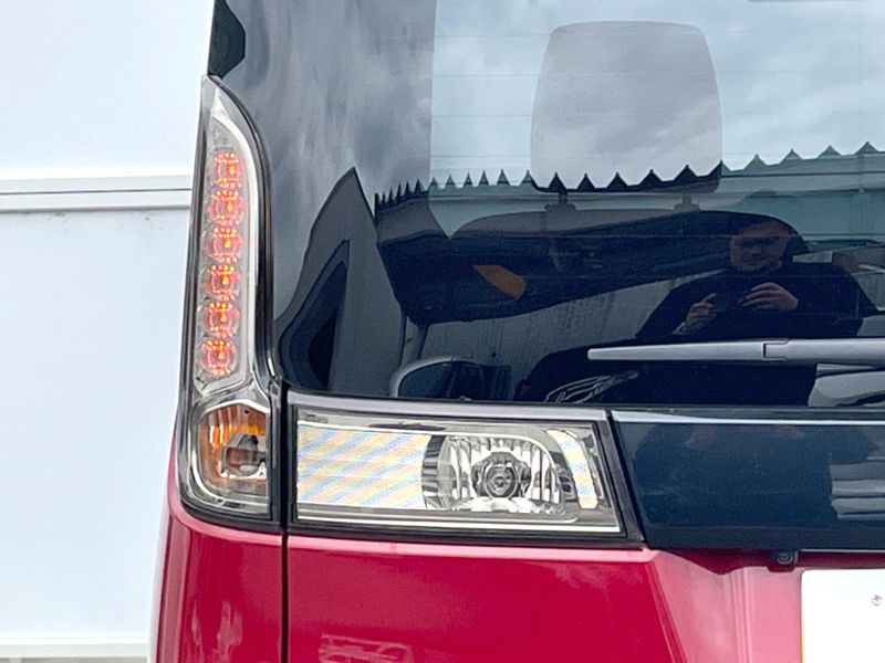 2015 Suzuki Spacia Custom DBA-MK32S (UW-6a9e2bf8e4b3b)[24]