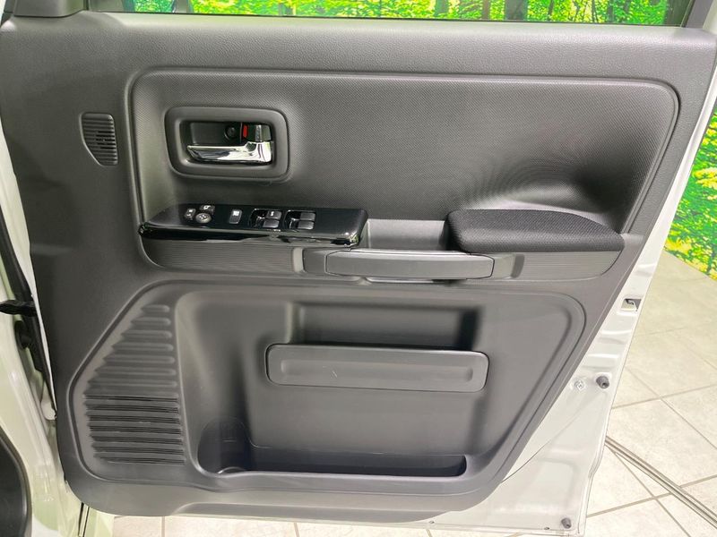 2020 Suzuki Spacia Custom 4AA-MK53S (UW-6a9e2c0e4efbb)[22]