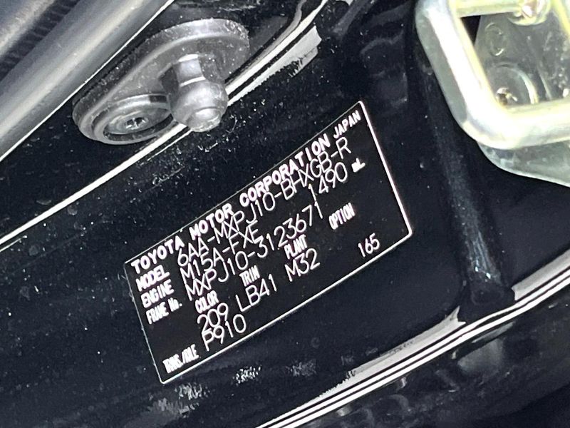 2024 Toyota Yaris Cross 6AA-MXPJ10 (UW-6a9e2c60d1609)[1]