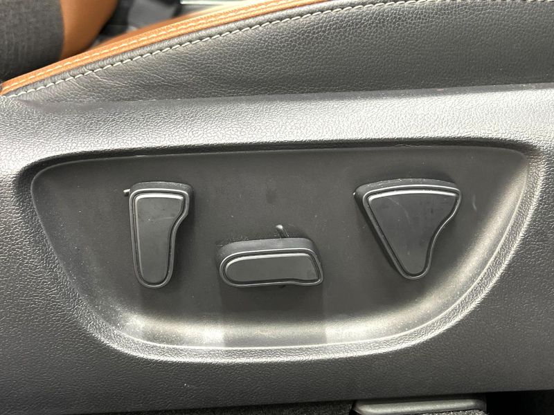 2024 Toyota Yaris Cross 6AA-MXPJ10 (UW-6a9e2c60d1609)[8]