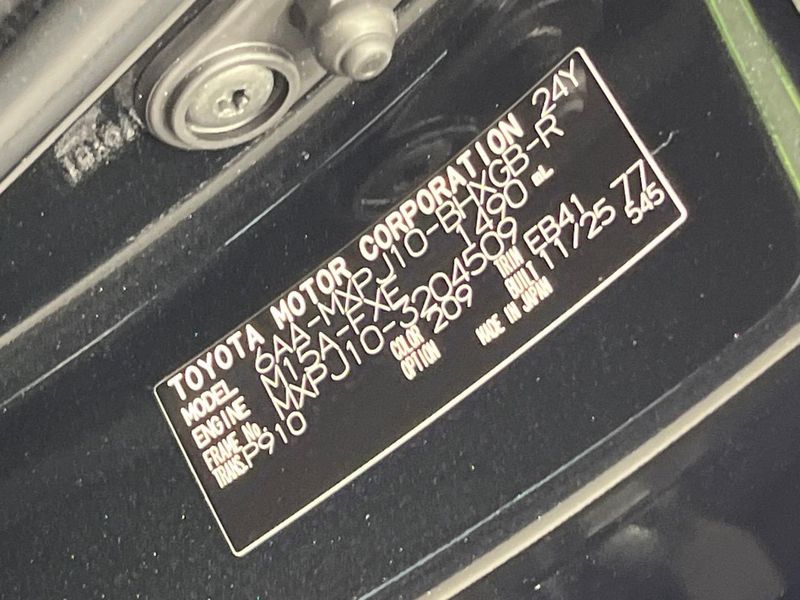 2025 Toyota Yaris Cross 6AA-MXPJ10 (UW-6a9e2c642df86)[1]