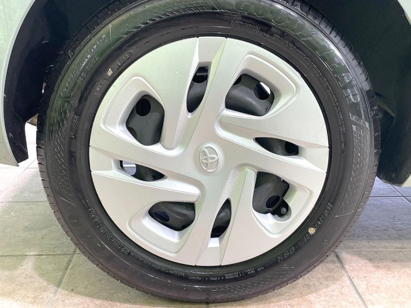 2022 Toyota Aqua 6AA-MXPK11 (UW-6a9e2c68d8330)[4]