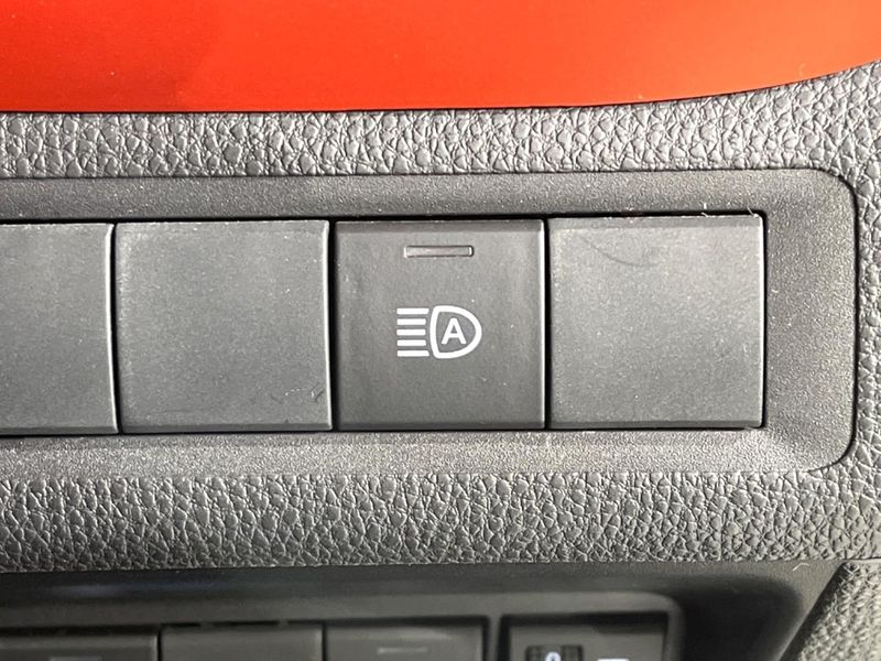 2023 Toyota Aqua 6AA-MXPK11 (UW-6a9e2c6b0bc0b)[11]