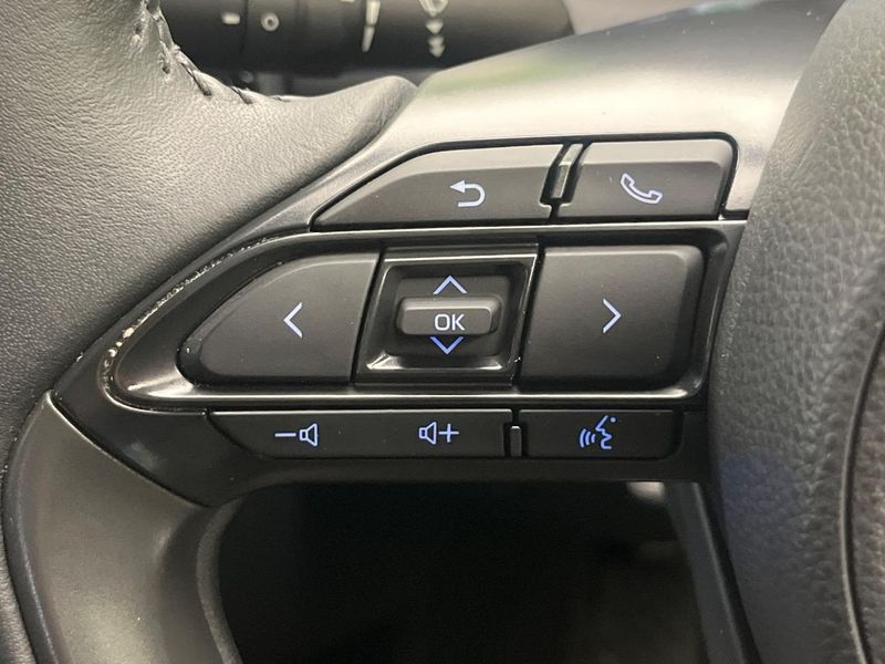 2023 Toyota Aqua 6AA-MXPK11 (UW-6a9e2c6c40da4)[23]