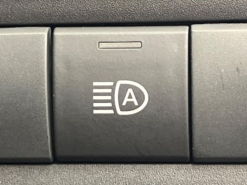 2023 Toyota Aqua 6AA-MXPK11 (UW-6a9e2c6c40da4)[15]