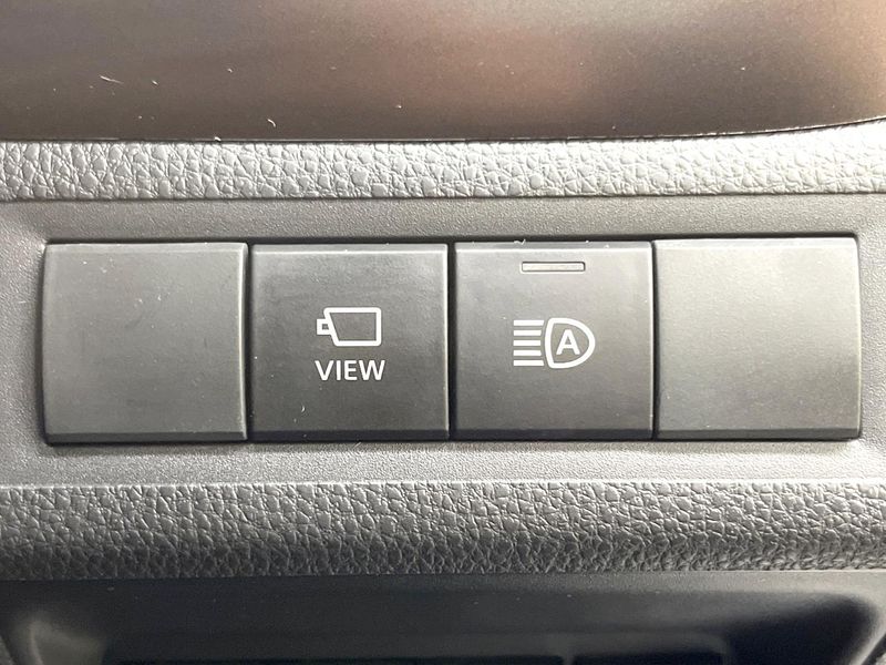 2023 Toyota Aqua 6AA-MXPK11 (UW-6a9e2c6d014cb)[13]