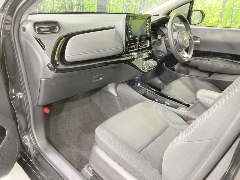 2025 Toyota Aqua 6AA-MXPK16 (UW-6a9e2c6f569d4)[22]
