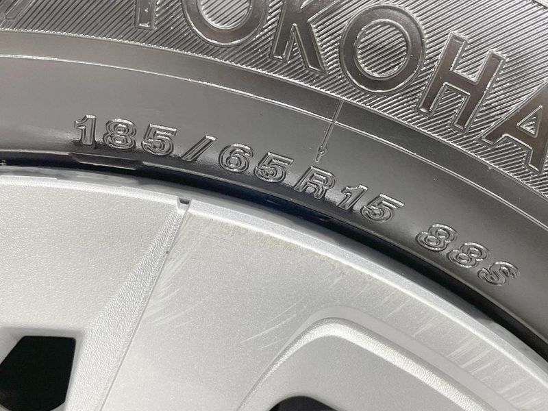 2025 Toyota Aqua 6AA-MXPK16 (UW-6a9e2c6f569d4)[18]