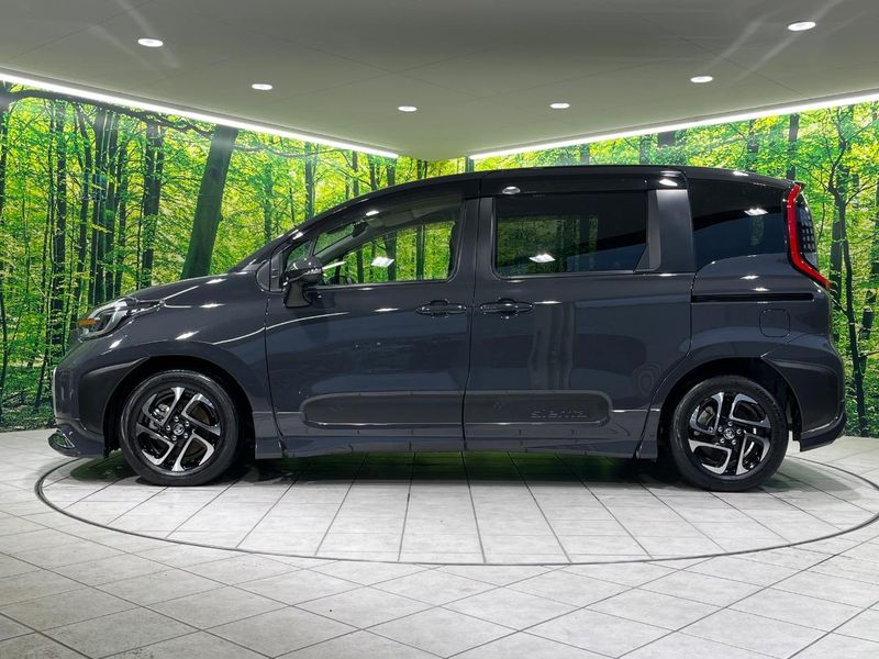 2023 Toyota Sienta 6AA-MXPL10G (UW-6a9e2c7273a47)[10]