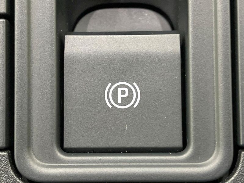 2024 Toyota Prius 6AA-MXWH60 (UW-6a9e2c8decb57)[26]