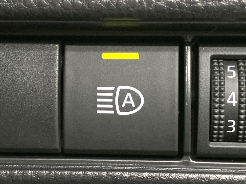 2024 Toyota Prius 6AA-MXWH60 (UW-6a9e2c8decb57)[19]