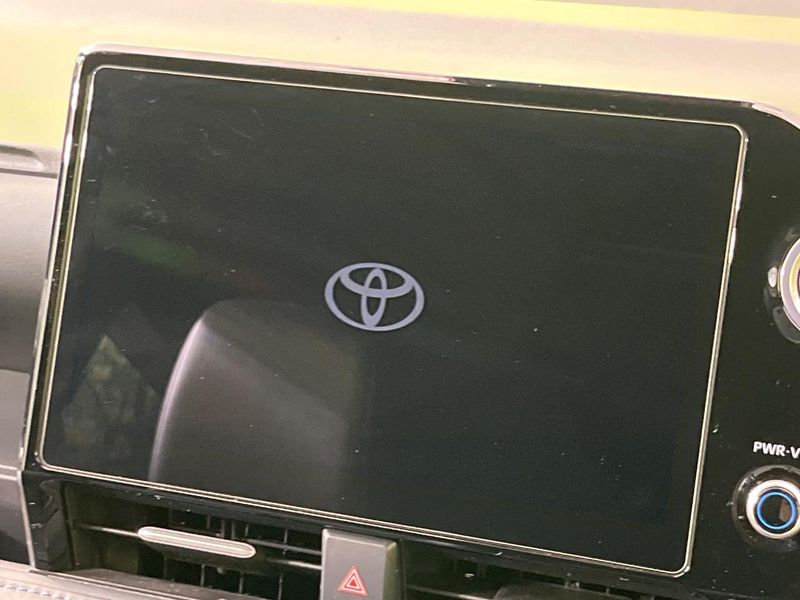 2023 Toyota Voxy 6BA-MZRA90W (UW-6a9e2c9b97680)[4]