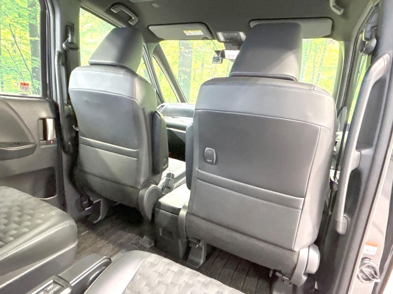 2024 Toyota Voxy 6BA-MZRA90W (UW-6a9e2c9f173ea)[22]