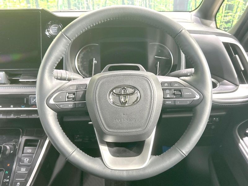 2024 Toyota Voxy 6BA-MZRA90W (UW-6a9e2c9f173ea)[25]