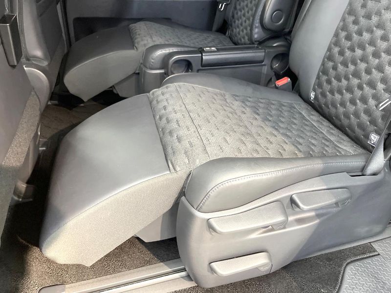2024 Toyota Voxy 6BA-MZRA90W (UW-6a9e2c9f41813)[12]