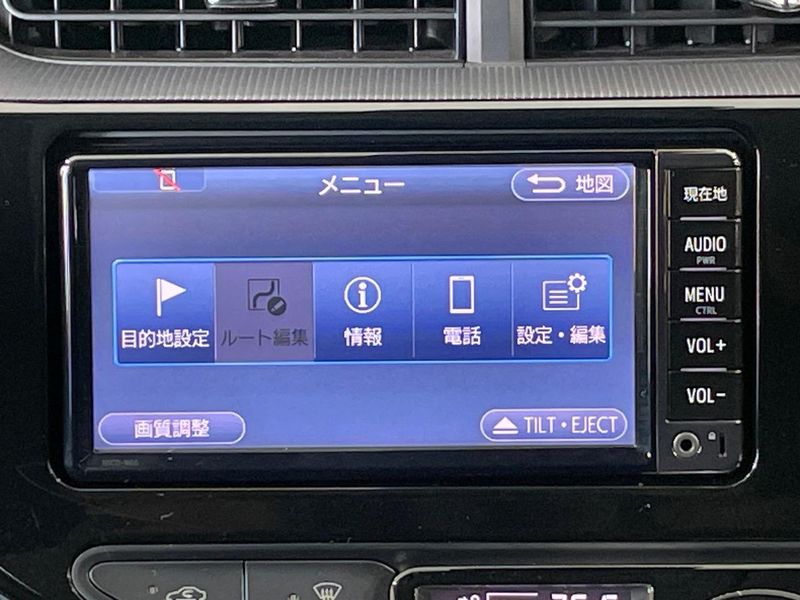 2017 Toyota Aqua DAA-NHP10 (UW-6a9e2cb45d367)[23]