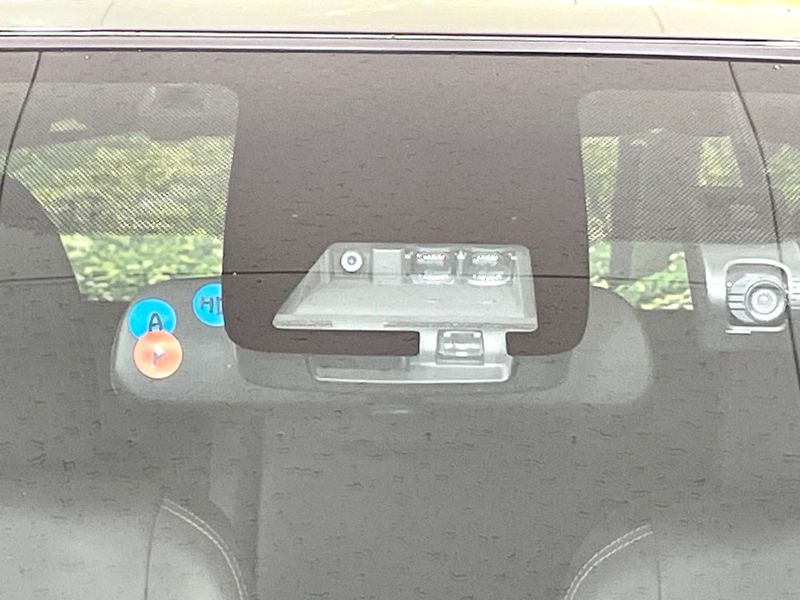 2019 Toyota Aqua DAA-NHP10H (UW-6a9e2cb85191a)[4]